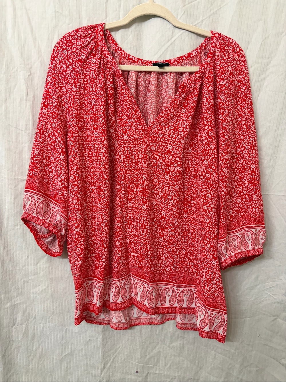 Jones New York Red Floral V-Neck Tunic Top